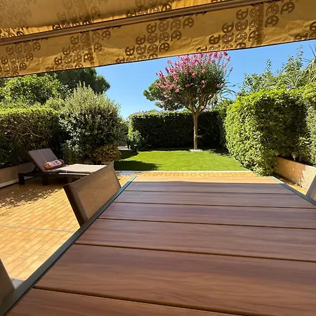 Apartament Maradiva *