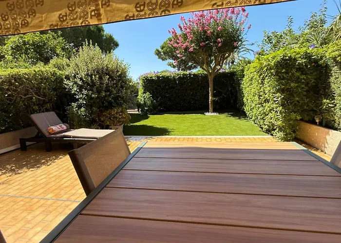 Apartment Maradiva *